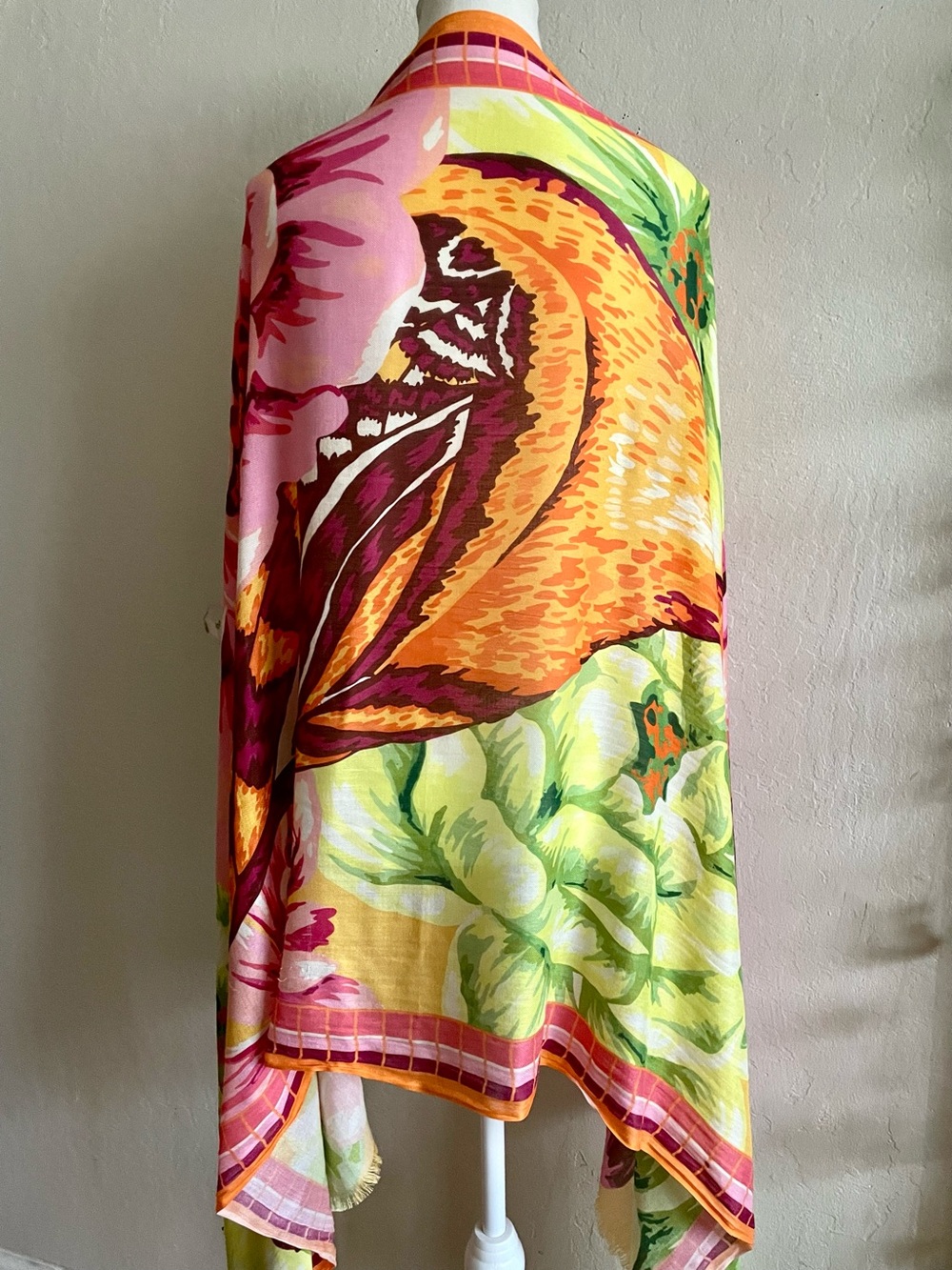 Colorful floral with large bird wrap - Picture 7 of 11